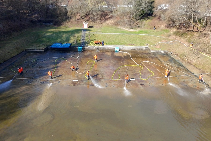 Reinigung Badeweiher